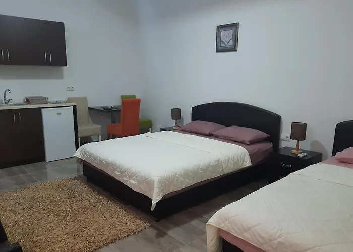 Zara Apartments